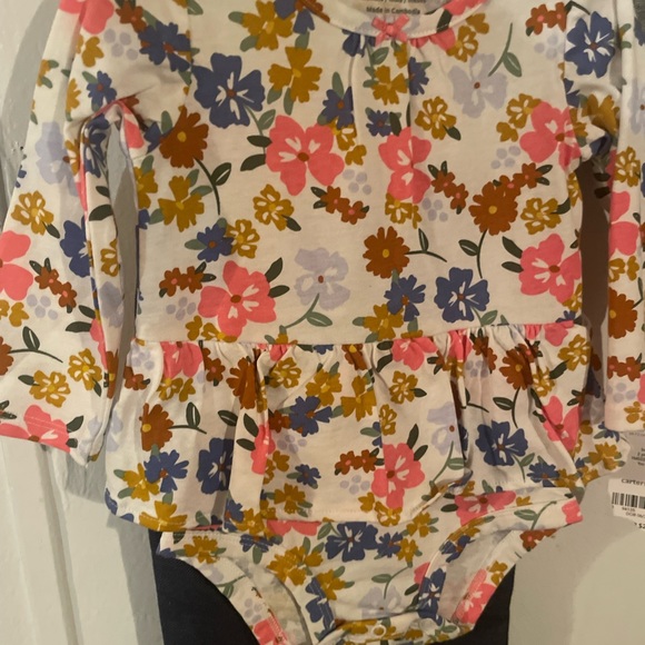 Baby 2-Piece Floral Bodysuit & Pant Set (9m) - Picture 3 of 4